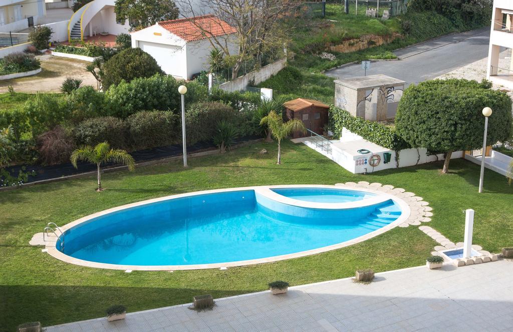 Flh Armacao De Pera Flat With Pool Apartment Exterior photo